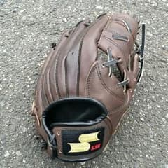 野球　グローブのサムネイル