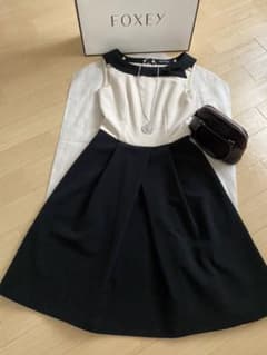 お値下げ！美品☆フォクシーニューヨークラインワンピース38のサムネイル