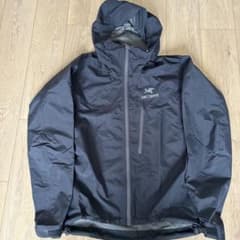 ARC'TERYX フード付きジャケット S/P ブラックのサムネイル