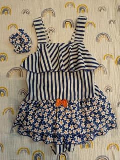 《toshika様》女の子用ワンピース水着 105-115cmのサムネイル