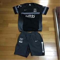 ナイキ サッカーウェアーのサムネイル
