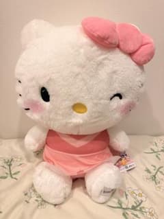 ハローキティ ぬいぐるみ ピンクドレス (新しい) - メルカリ