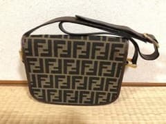 FENDI ショルダーバッグのサムネイル