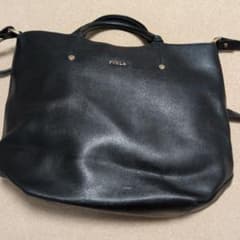 FURLA フルラ ブラック ハンドバッグのサムネイル