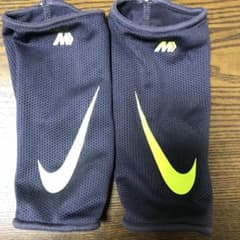 NIKE レガース　サポーターのサムネイル