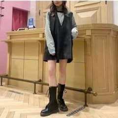 BEAMS エコレザー　ジレのサムネイル