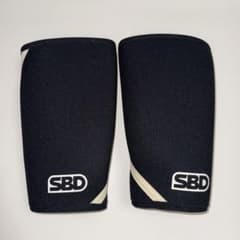 【SBD】M 二ースリーブ 左右セット SBD ニースリーブ 左右セット M - メルカリ