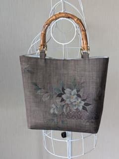 ハンドメイド 大島紬 花と葉柄バンブートート リメイク - メルカリ