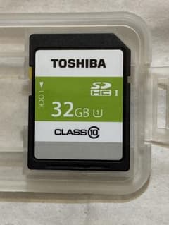 TOSHIBA SDカード 32GB Class10のサムネイル