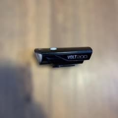 自転車用 LEDフロントライト VOLT200 ブラックのサムネイル