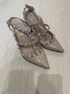 VALENTINOロックスタッズパンプス　サンダル パンプスのサムネイル