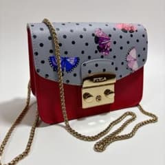 美品】FURLA メトロポリス ミニ チェーン バッグ 蝶々 ドット柄 レッド