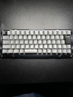 GravaStar V60 PRO ゲーミングキーボード 本体　キーキャップ付きのサムネイル