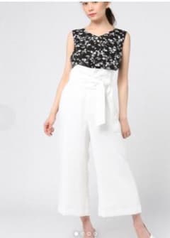 お値下げ☆新品☆JUSGLITTY 　ジャスグリッティー ワイドパンツのサムネイル