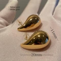 K18YG WG ぷっくり ティアドロップ スタッドピアス 18k 中空 雫 - メルカリ