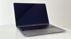 MacBook Air M1 8GB 256GB 使用感有りのサムネイル