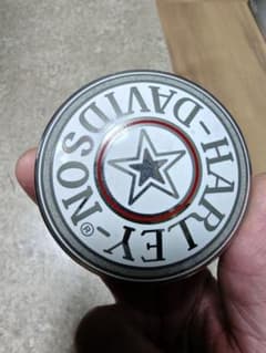 Harley-Davidson タンク　キャップ　七宝焼　白　中古 Harley-Davidson タンク キャップ 七宝焼 白 中古 - メルカリ