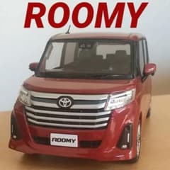 ディーラー非売品】トヨタ ルーミーカスタム カラーサンプル レッド