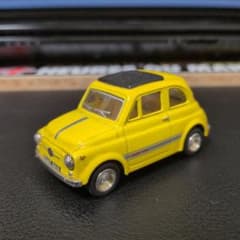 FIAT 500 ミニカー イエローのサムネイル