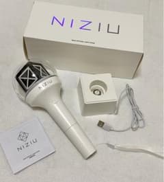 NiziU ペンライトのサムネイル