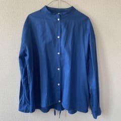 長袖ボタンシャツ　ブルー