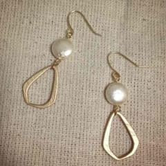 チェコパールとメタルフープのピアス＊イヤリングのサムネイル