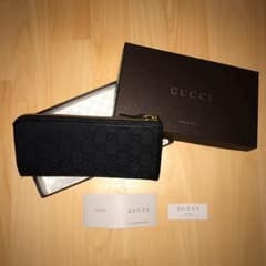 GUCCIラウンドファスナー長財布 シリアルナンバー入り！のサムネイル