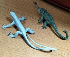 トカゲ フィギュア 2体セット 模型のサムネイル