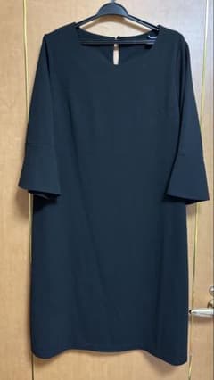 黒い七分袖ロングワンピース LLのサムネイル