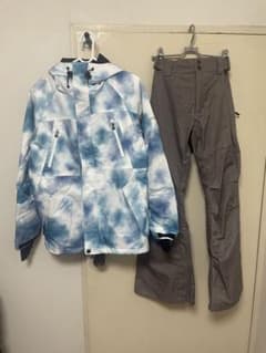 スノーボードウェア ジャケットとパンツセットのサムネイル