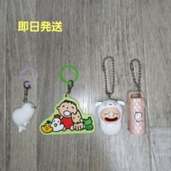 ガチャガチャ　4点のサムネイル