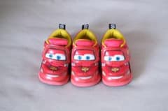 [ディズニー] ベビーシューズ カーズ 13cm 男の子 ベビー　1足おまけ付きのサムネイル