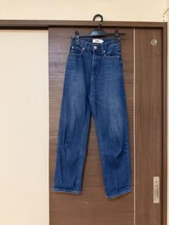 AZUL by moussy デニムパンツ（濃色）のサムネイル