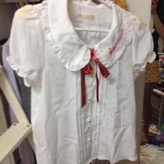 ゆいーかさま専用半袖赤リボンブラウスのサムネイル