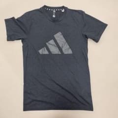 adidas 黒 ロゴ Tシャツ Jサイズのサムネイル