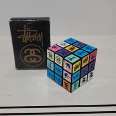 STUSSY　ステューシー　ルービックキューブ　トランプのサムネイル