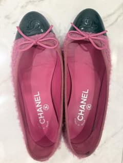 CHANEL ピンク グリーン フラットシューズ - メルカリ