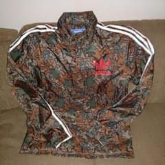 値下げしましたぁー！adidas original camo Parkerのサムネイル