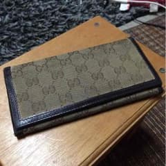 GUCCIの財布のサムネイル