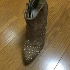 ショートブーツのサムネイル