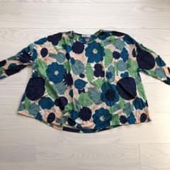 ミナペルホネン flowerbasket ウールプルオーバーカットソー 未使用のサムネイル