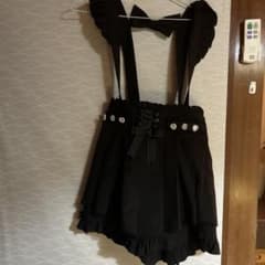 LIZLISA 量産 地雷系サスペンダー付きフリルショートパンツ ブラックのサムネイル