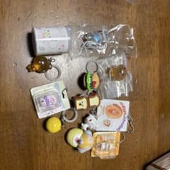 ガチャガチャ キーホルダー まとめ売りのサムネイル