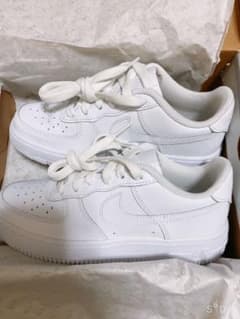 ナイキ エアフォース1 NIKE AIR FORCE 1 LE GSのサムネイル