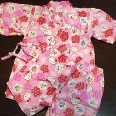 のの様専用  美品！ハローキティの甚平✳︎100のサムネイル