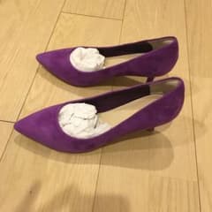 美品　ユナイテッドアローズ　パープルのパンプスのサムネイル