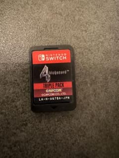【ナギサ様専用】Switchカセット2つ　バイオハザードのサムネイル