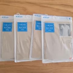 UNIQLO AIRism VネックTシャツ 4枚セット Mサイズのサムネイル