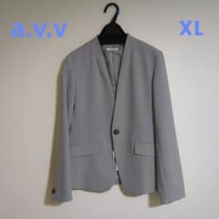 ★新品未使用★a.v.vグレー ノーカラー ジャケットのサムネイル