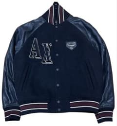 ARMANI Exchange フロントビッグロゴ スタジャン - メルカリ